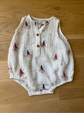 Pink Chicken muslin embroidered romper